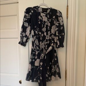 Chic navy and White Floral Dress